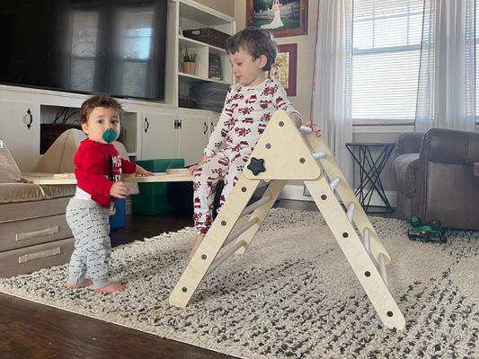 Regular Pikler Triangle with Ramp/Slide
