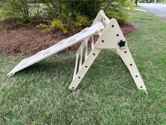Regular Pikler Triangle with Ramp/Slide